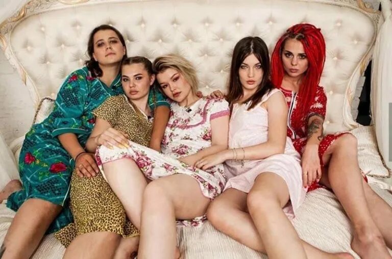 Пацанки постер. Пацанки последний сезон. Мистер х шоу. Пацанки реклама. Большие девочки пятница шоу дата выхода.