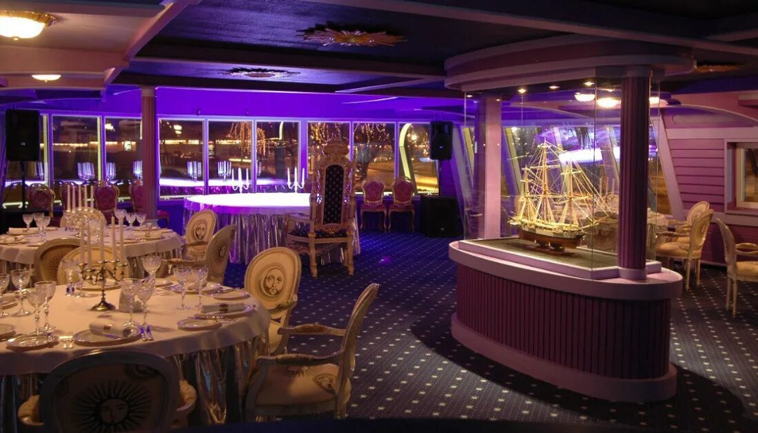 Банкетный зал фрегат псков. Фрегат благодать меню. Фрегат благодать в санкт-петербурге меню. Фрегат благодать банкетный зал. Фрегат благодать в санкт-петербурге ресторан.