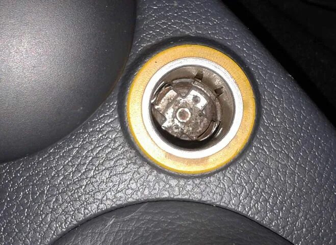Логан 2 как снять прикуриватель Подсветка прикуривателя Renault Logan (1G), 1,4 л, 2011 года электроника DRIVE
