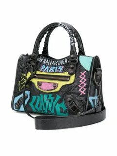Balenciaga graffiti