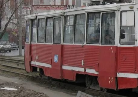 Трамвай 10 будни