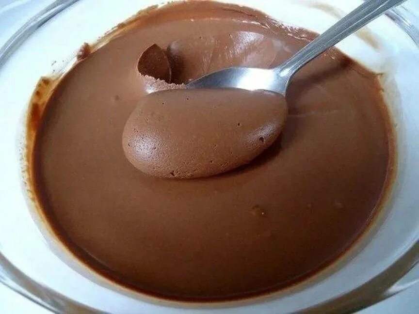 Шоколадный крем. Шоколадный крем из какао. Десерты из шоколадного крема. Помадка шоколадная с какао.