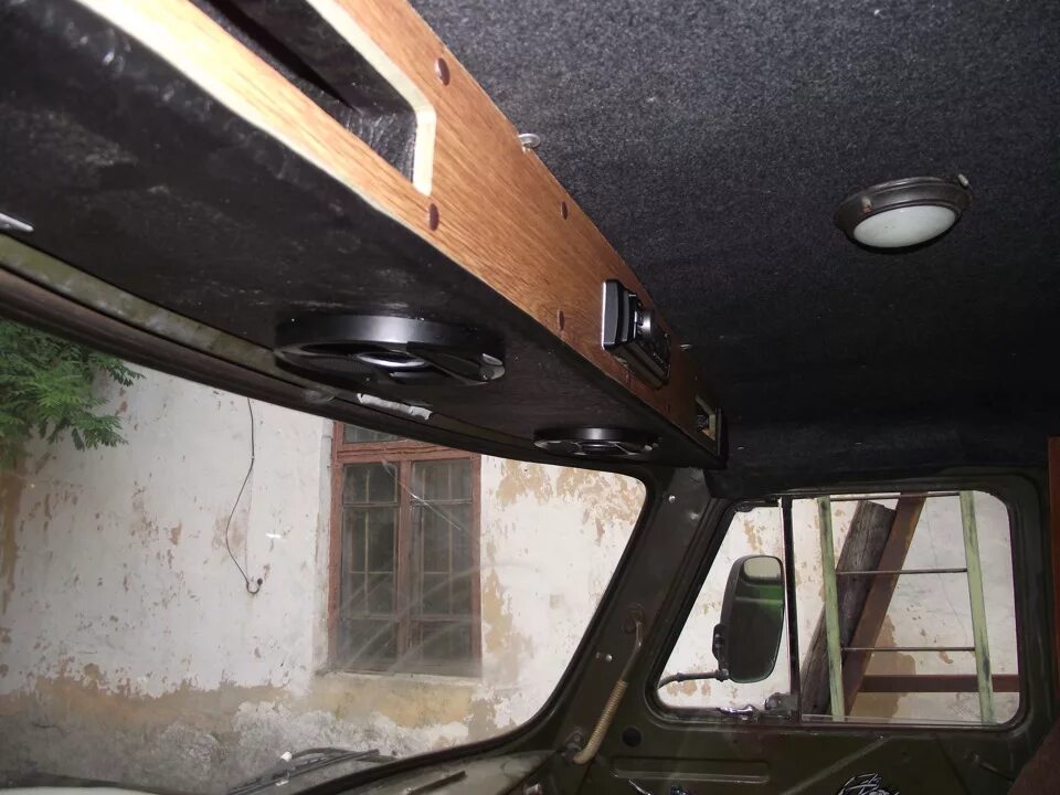 Уаз-469 полка верхняя под магнитолу. Полка на уаз 3303. Полка верхняя под магнитолу уаз 469 хантер. Полка в уаз буханка над лобовым. Полка под магнитолу на уаз 469.