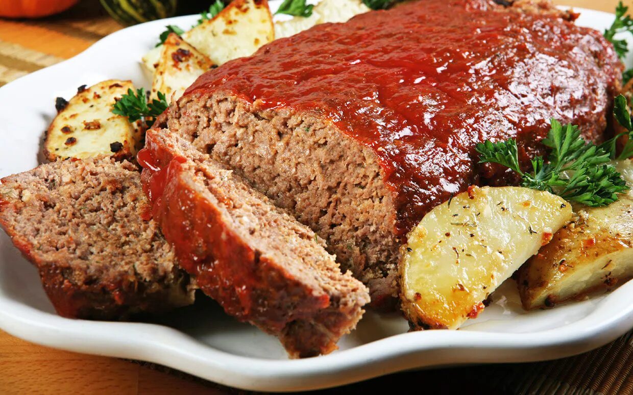 Мясной хлеб с сыром. Meat Loaf (мясной рулет). Мясной рулет Митлоф. Мясной хлеб Митлоф. Мясная запеканка.