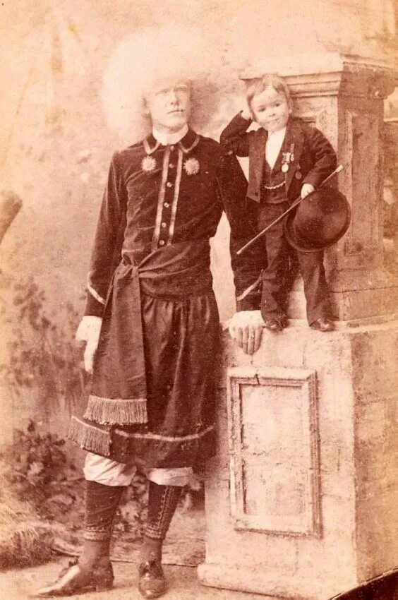 Фото людей 1800 годов. Дагерротип 1826 г. Гавази египет 19 век. Мужская мода эдвардианская эпоха 1900. 1880 год америка.