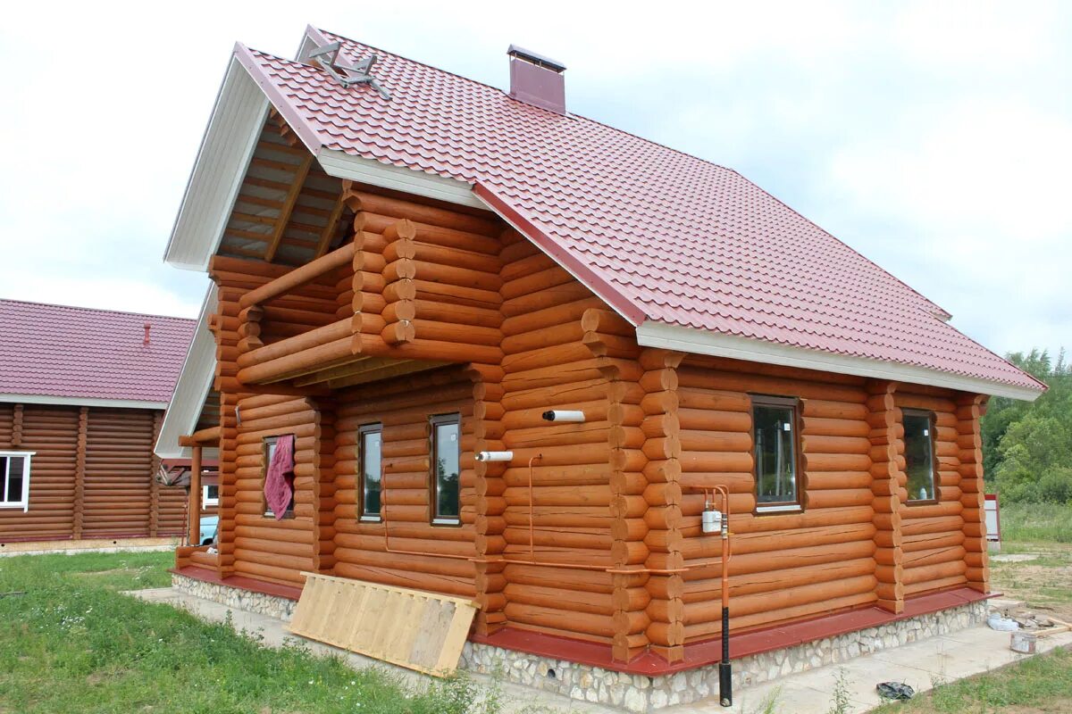 Дом оцилиндрованного бревна ключ. Дом сруб. дом из бревна. оцилиндрованное бревно дома. домик из оцилиндрованного бревна.