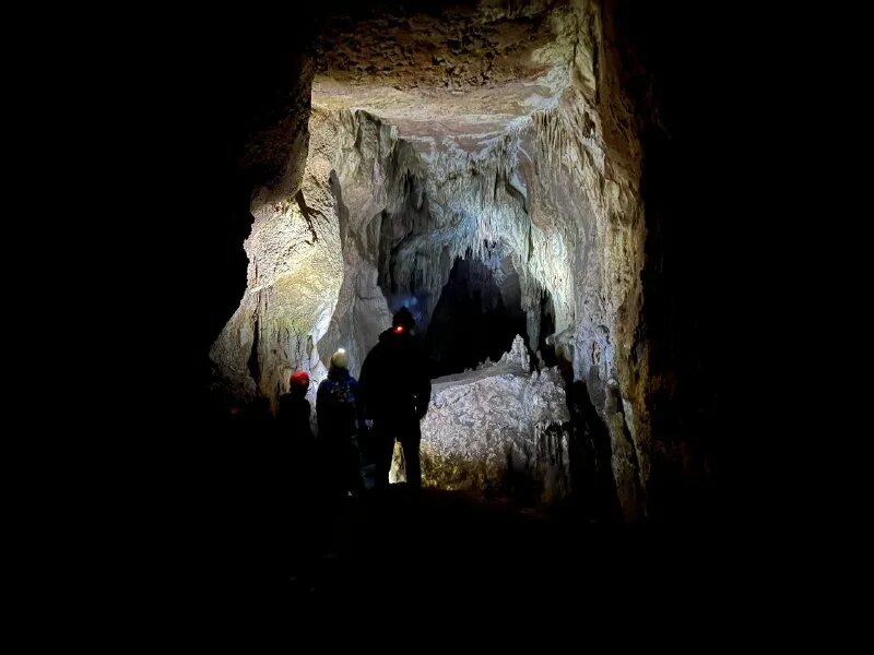 Пещера зейтин таш. Другая другая пещера. Пещера мак дугала. Пещера грот де ласко. Пещера амбросио варадеро.