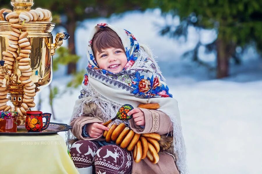 Платок на масленицу ребенку