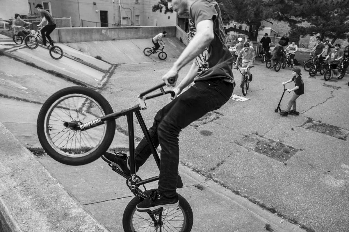 Гринды бмх. Бмх стрит райдер. бмх фристайл стрит. bmx 1970. бмх фристайл 70е.