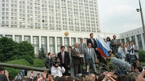 Августовский путч сорвал процесс