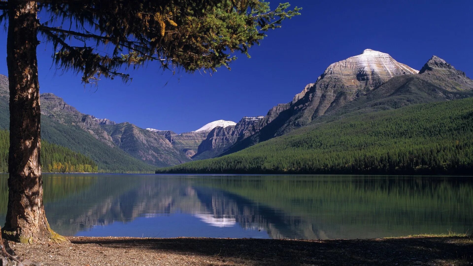 Рабочий стол высокого качества. Озеро Маккей Канада. Мультинские озера. Мультинские озера горный Алтай. Долина десяти пиков Канада.