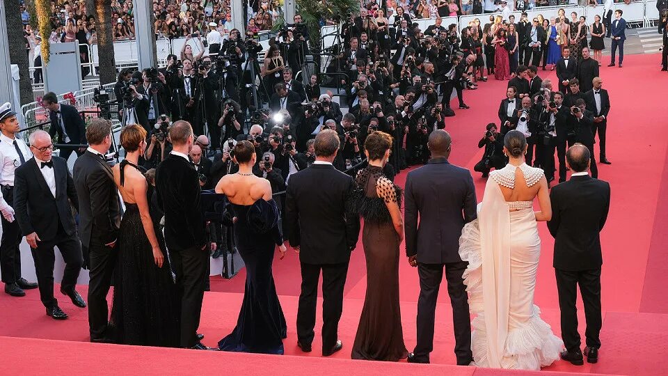 Каннский фестиваль 2023. Субстанция каннский кинофестиваль. Субстанция каннский кинофестиваль. Канский видеофестиваль 2021. Франция канский кинофестиваль.