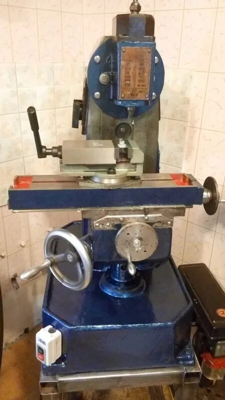 Кромочный фрезер метабо. Ш фрезер 17а стр 5 москва. Фрезер dwt of-2100 v. Ш фрезер 17а стр 5 москва. Фрезер craft cbf-1500e.