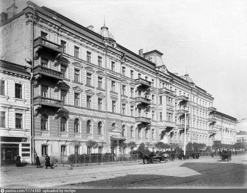 1 января 1900. Доходный дом чаеторговца Николая Перлова. 1-Я Мещанская улица Москва. Мещанская улица в Москве 1914 год.