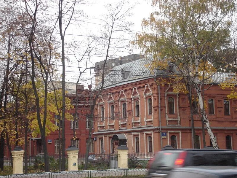 Имени братьев бахрушиных. Больница братьев бахрушиных в сокольниках. бахрушинская больница стромынка 7. больница им. братьев бахрушиных в москве 1906. бахрушинская больница в сокольниках.