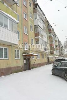 Есенина 51