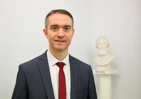 Лидер конституции