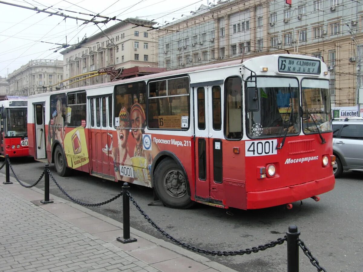 Автобус б садовое. Троллейбус букашка садовое кольцо. Мосгортранс троллейбус. Троллейбус садовое кольцо. Троллейбус б Москва.