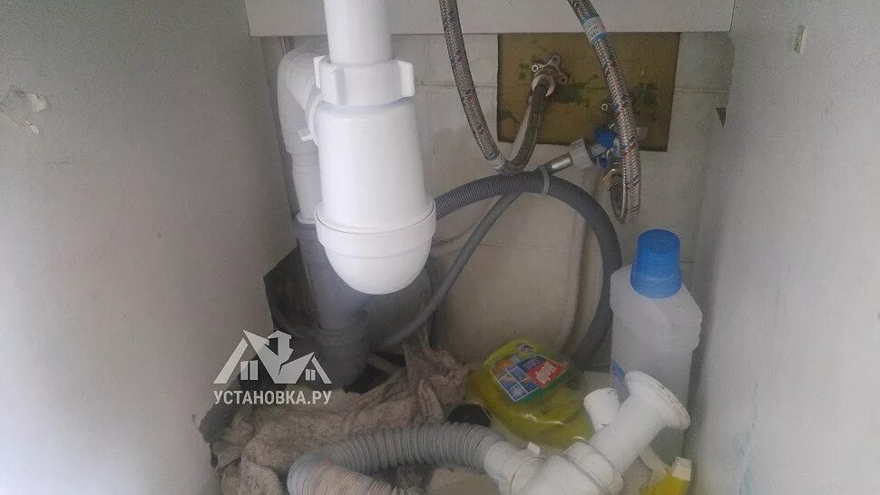 Ariston iwuc 4105. Iwsb 5085 indesit подшипник. Подключение стиральной машины индезит. Как подключить стиральную машину индезит. Какие провода подключаются к шнуру в стиральной машине индезит ewsc 51051.