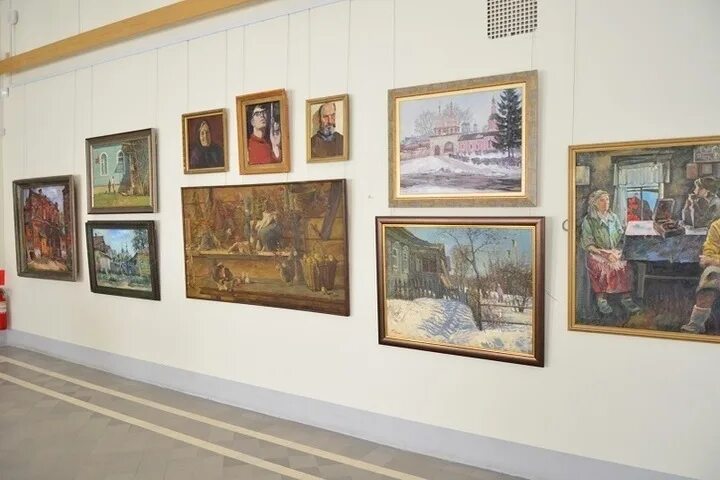 Работы галерея кострома. Картинная галерея кострома. романовский музей картины художников кострома. галерея захарова кострома картинная. выставка картин.