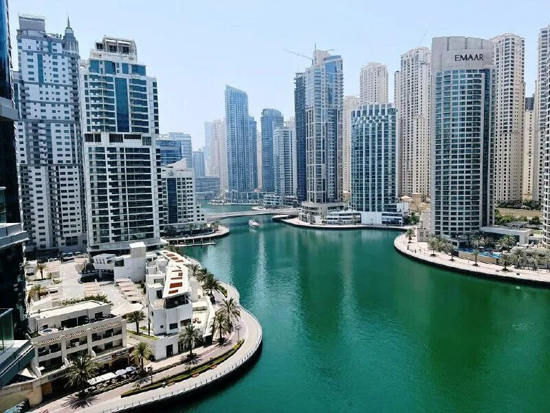 дубай площадь. пальмира дубай. море в дубае в январе. оаэ. бурдж халифа фонтаны.