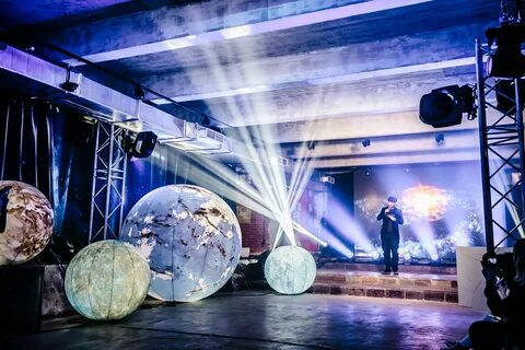 Свадьба в день космонавтики