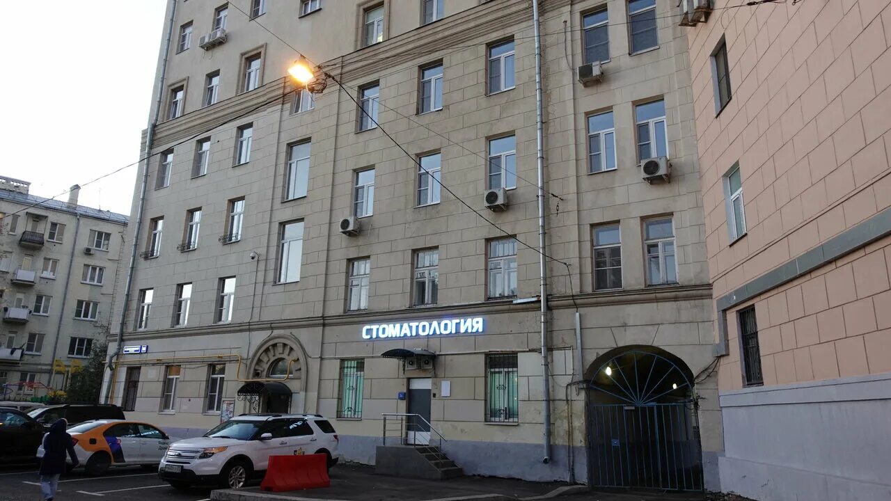 Буду поздно средний овчинниковский пер 3 фото Бизнес центр Средний Овчинниковский 8с2 аренда офиса в БЦ Средний Овчинниковск