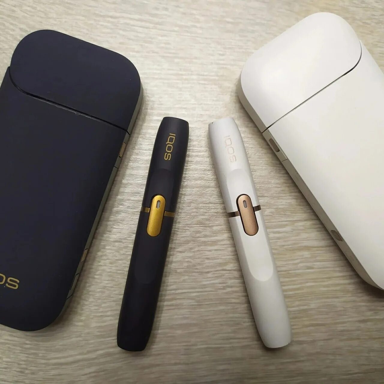 Купить айкос в кб. IQOS 2.4 Plus. IQOS 2.4 Plus черный. Айкос 2.4 белый. IQOS 2.4 Plus белый.