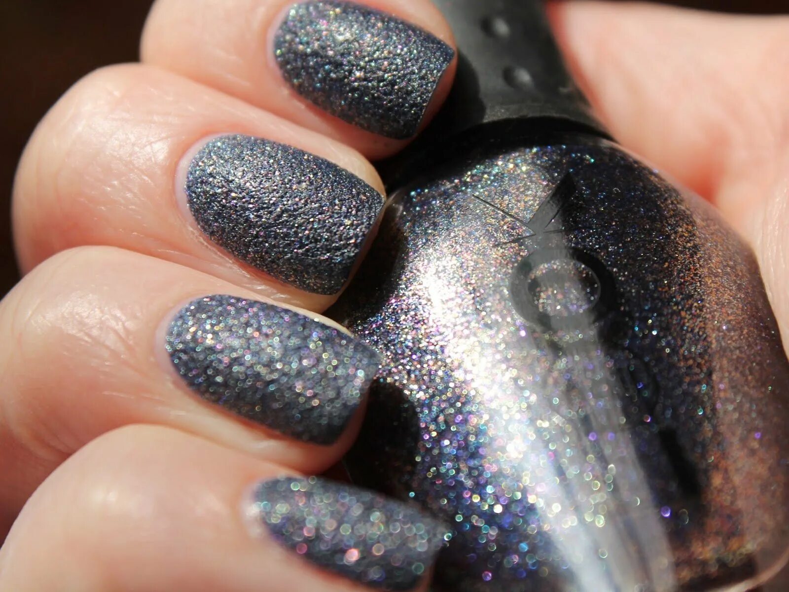 матовый блестящий лак. матовый с блестками. блестящий матовый маникюр. блестки с матовым топом. маникюр с блестящим топом.