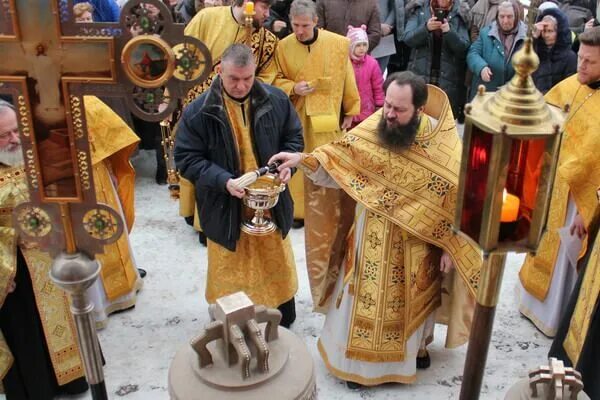 расписание служб в храме. расписание богослужений. почаевский храм салтыковка расписание богослужений. церковь почаевской иконы божией матери салтыковка. храм почаевской иконы в чертаново.
