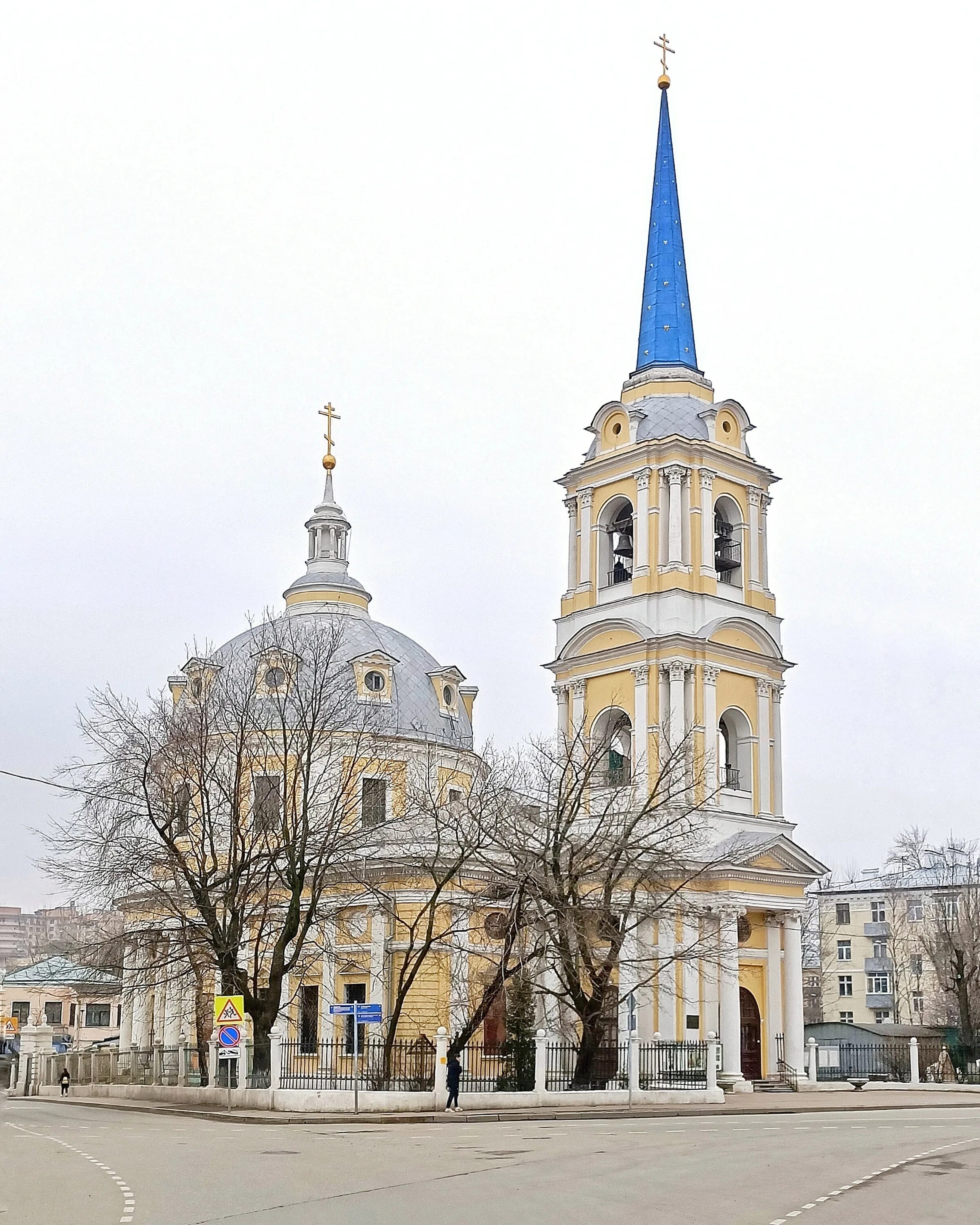 Приход улица. Храм Вознесения Господня на гороховом поле. Храм Вознесения на гороховом поле (1790—1793). Храм на гороховом поле в Москве. Вознесенская Церковь на гороховом поле.