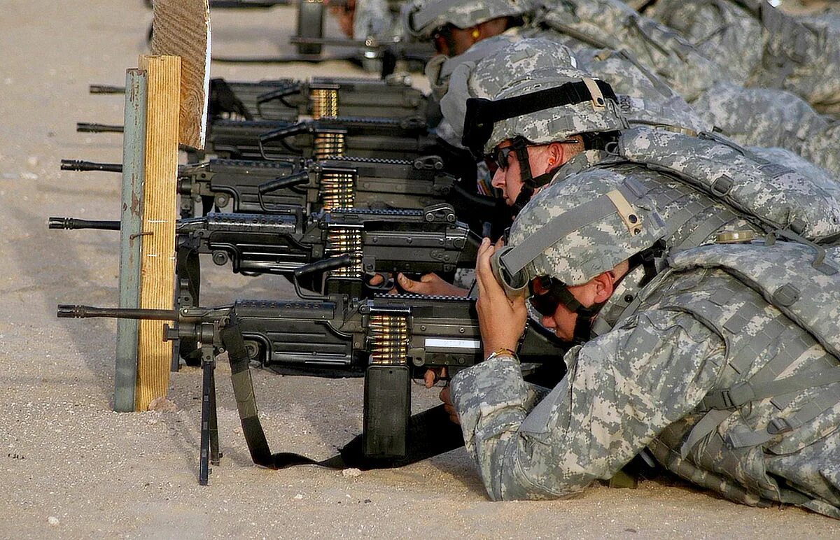 Защита пулеметом. Защита пулеметом. Защита пулеметом. Mk 19 grenade launcher. Защита пулеметом.