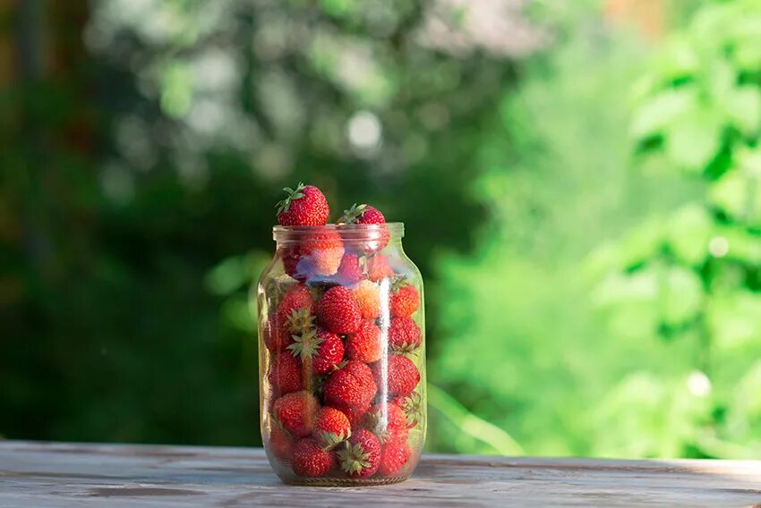 Клубника в карамели. Стеклянные фрукты Strawberry Tanghuru Tanghulu Candied Frui