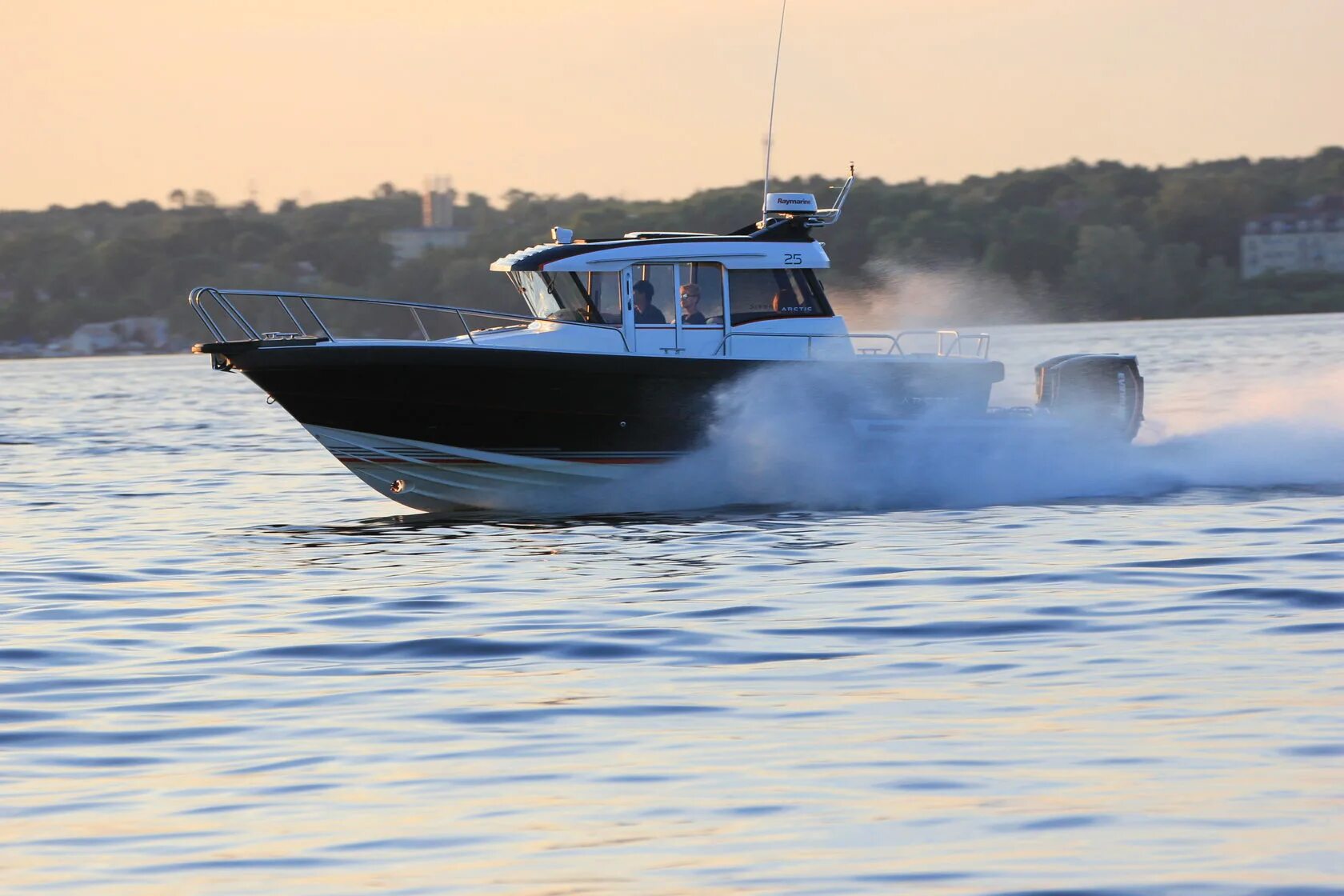 Катер commuter. Катер delphia yachts 1200 ф. Мореходный катер arctic commuter 35. Катер commuter. Arctic commuter 48.
