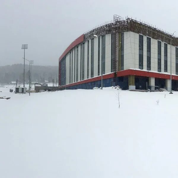 Радуга красноярск автозапчасти. Стадион Радуга Красноярск. Кластер Радуга Красноярск. Радуга улица Елены Стасовой Красноярск. Озеро Радуга Красноярск.
