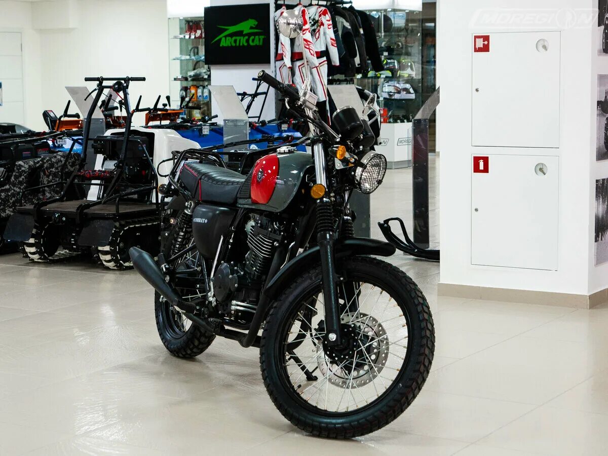 Мотоцикл combat 400. Combat Scrambler 400. Мотоцикл комбат 400. Мотоцикл комбат Scrambler 400. Китайские мото 400 Скрамблер.