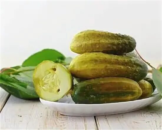 Кислые огурцы можно есть