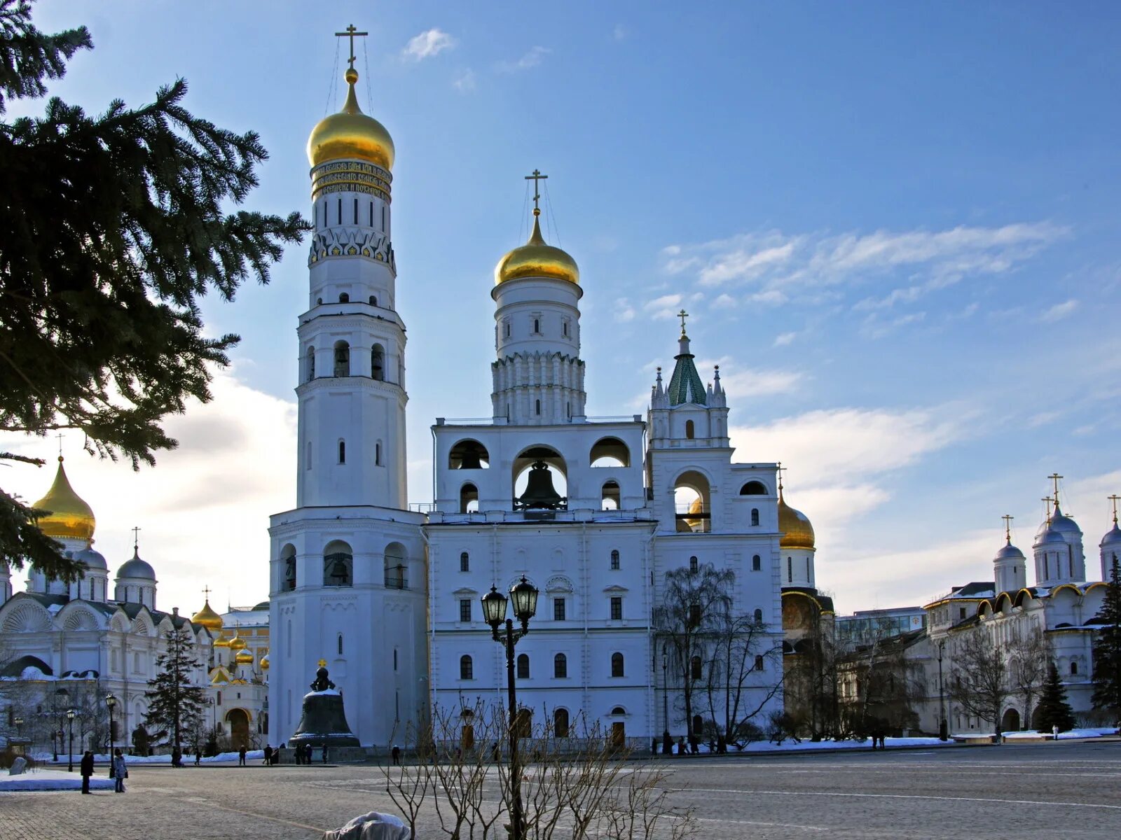 В какую церковь сходить