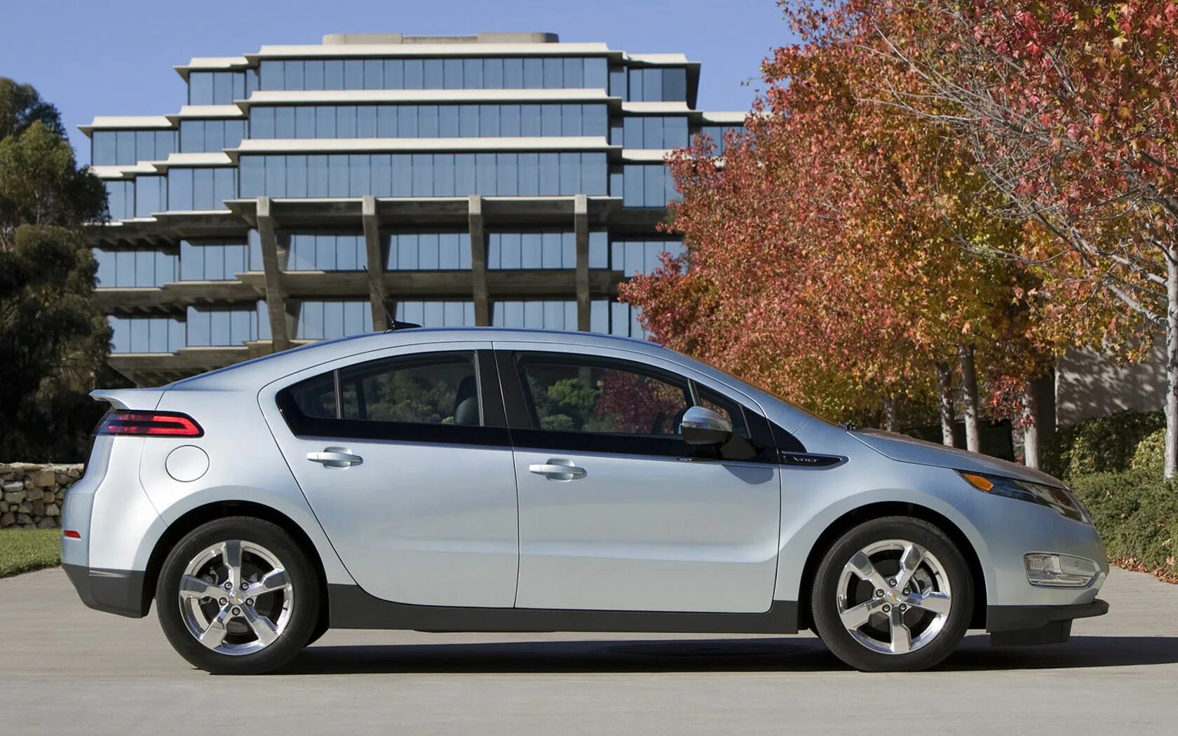 Вольт гибрид. Chevrolet Volt 2010. Chevrolet Volt 2008. Chevrolet Volt 2013. Chevrolet Volt 2011.