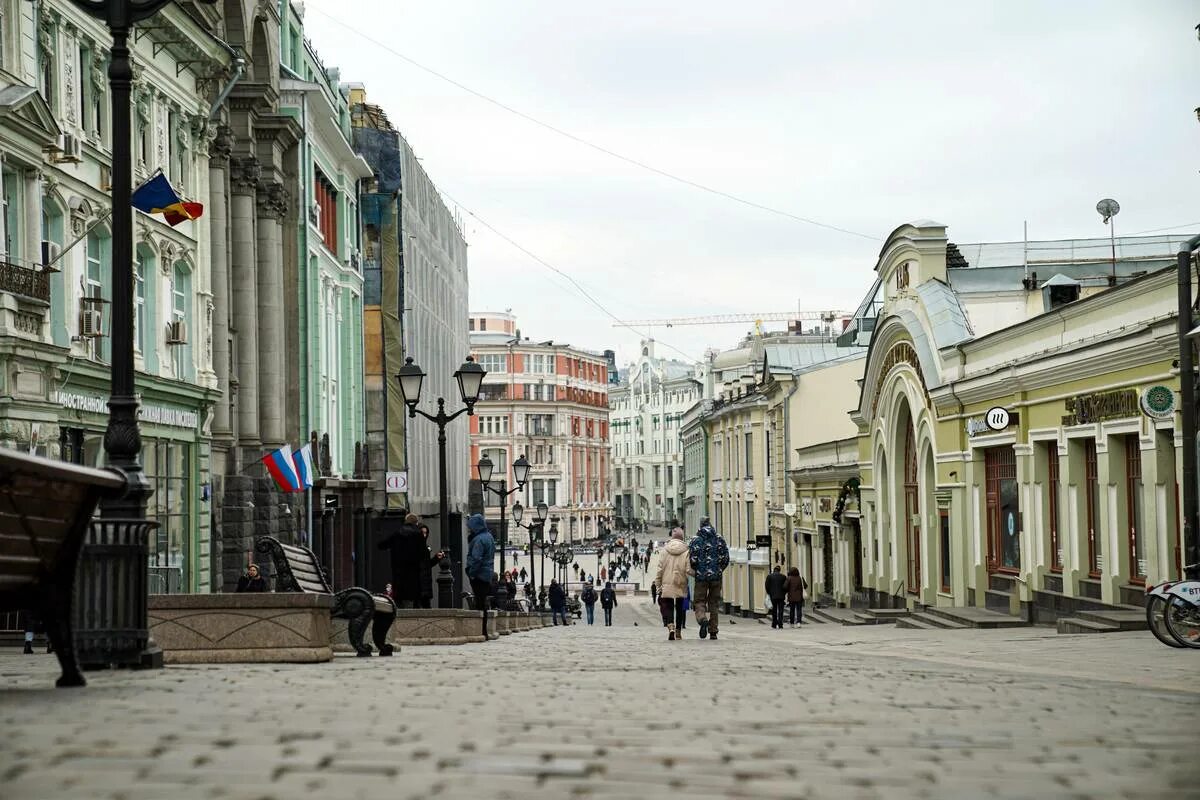 Когда в москве появилась улица кузнецкий мост. Улица кузнецкий мост. кузнецкий мост москва. улица кузнецкий мост вечером. кузнецкий мост москва фото.