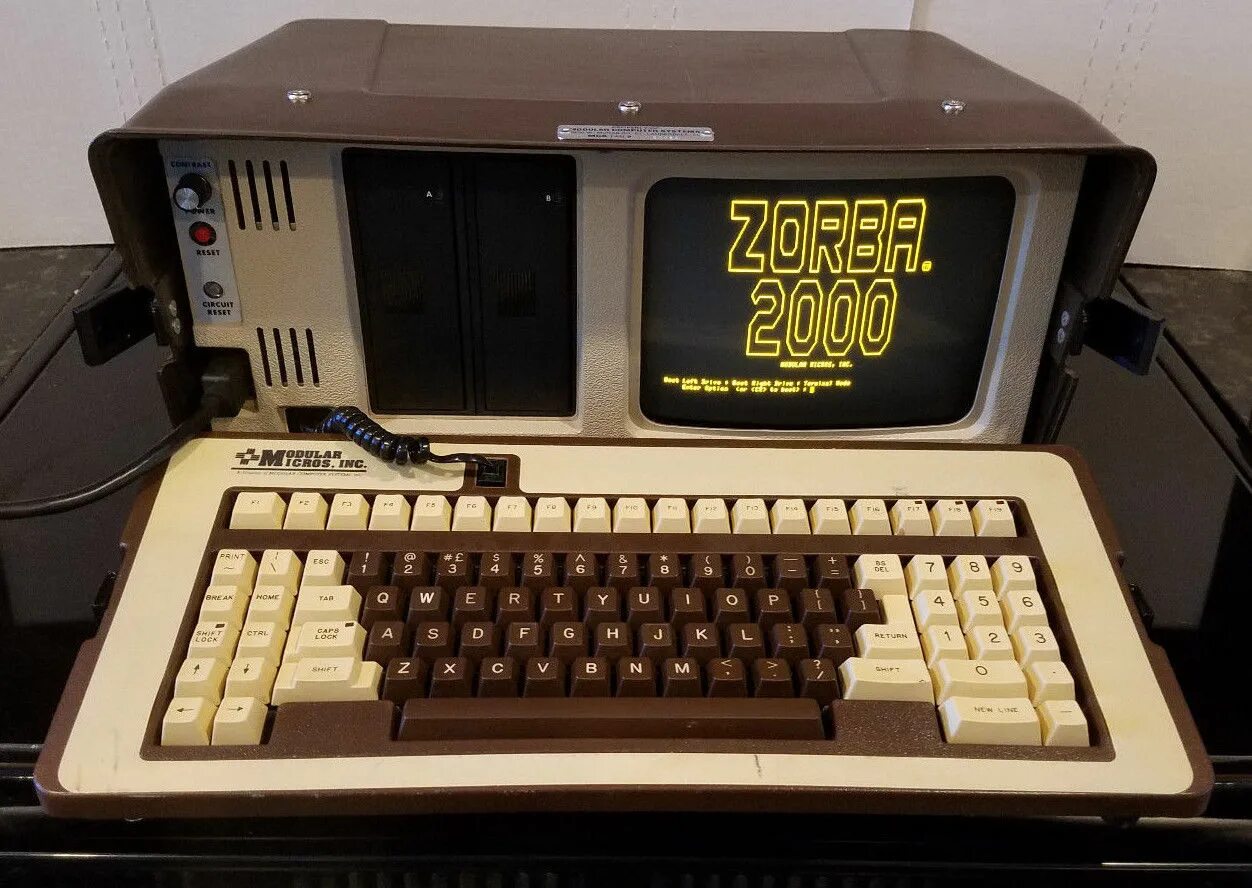 Demo компьютер. Пк ibm 2000. zenith z-89. портативный компьютер рс. переносной компьютер 1980.