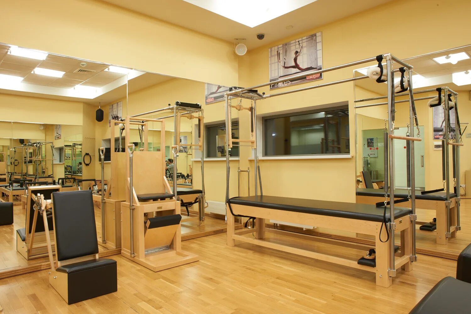 Фитнес-клуб world class улица 1905. Ворлд класс на климашкина 17. World class климашкина 17. World class пресня. World class климашкина 17.