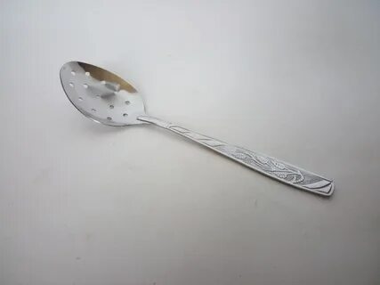 Ложка с дырками