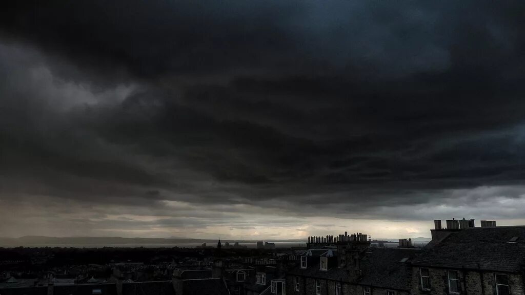 Кастет из свинца. Небо из свинца. Свинцовый кастет. Небо из свинца. Свинцовый кастет.