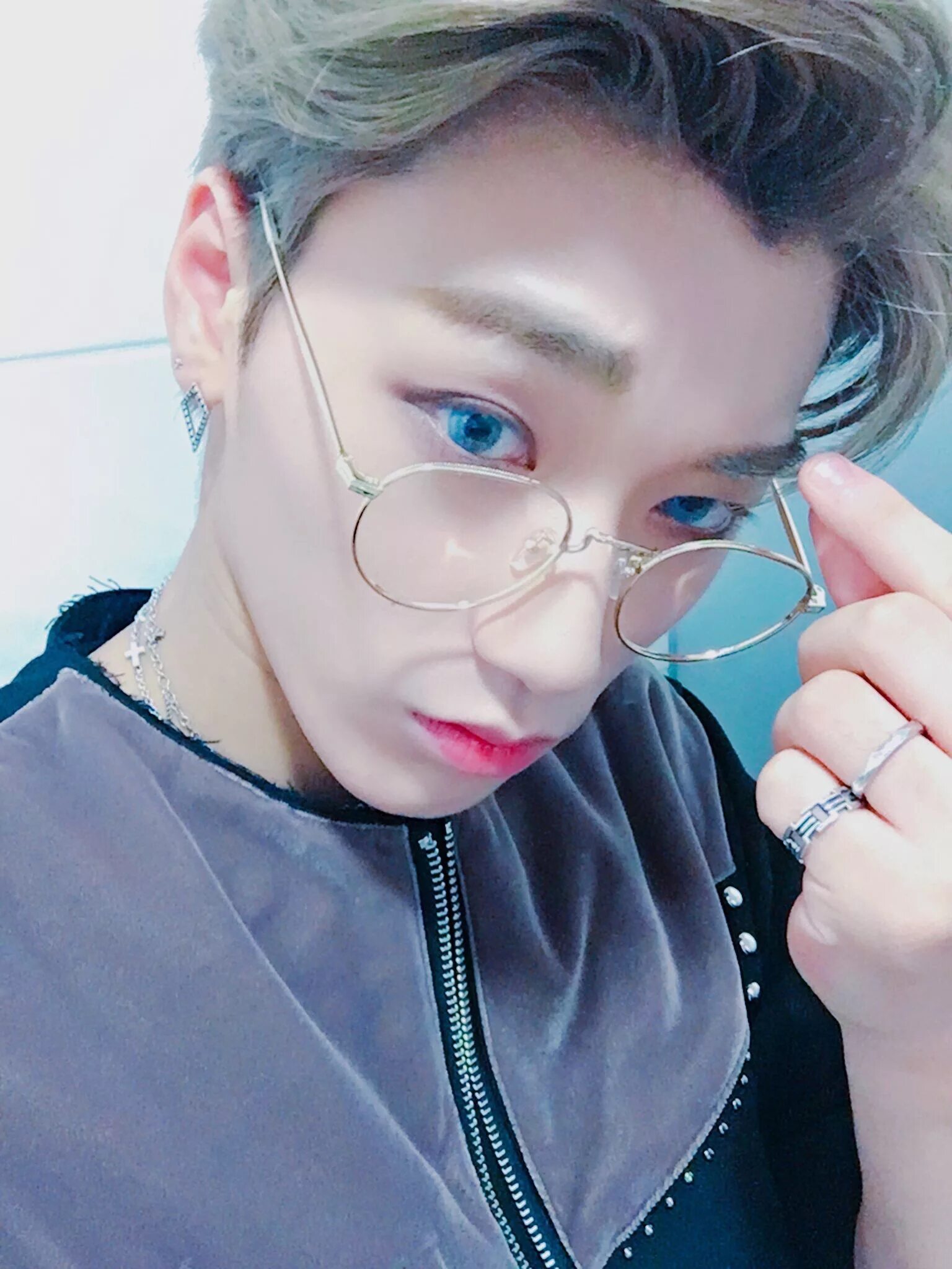 Ateez san. Чхве Сан ATEEZ. Choi San ATEEZ. Ходжун ATEEZ. WOOSAN ATEEZ.