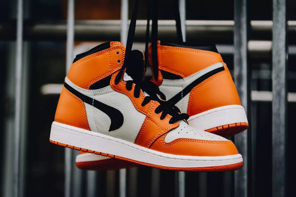 Nike Air Jordan 1 Backboard. Nike Air Jordan 1 Orange.