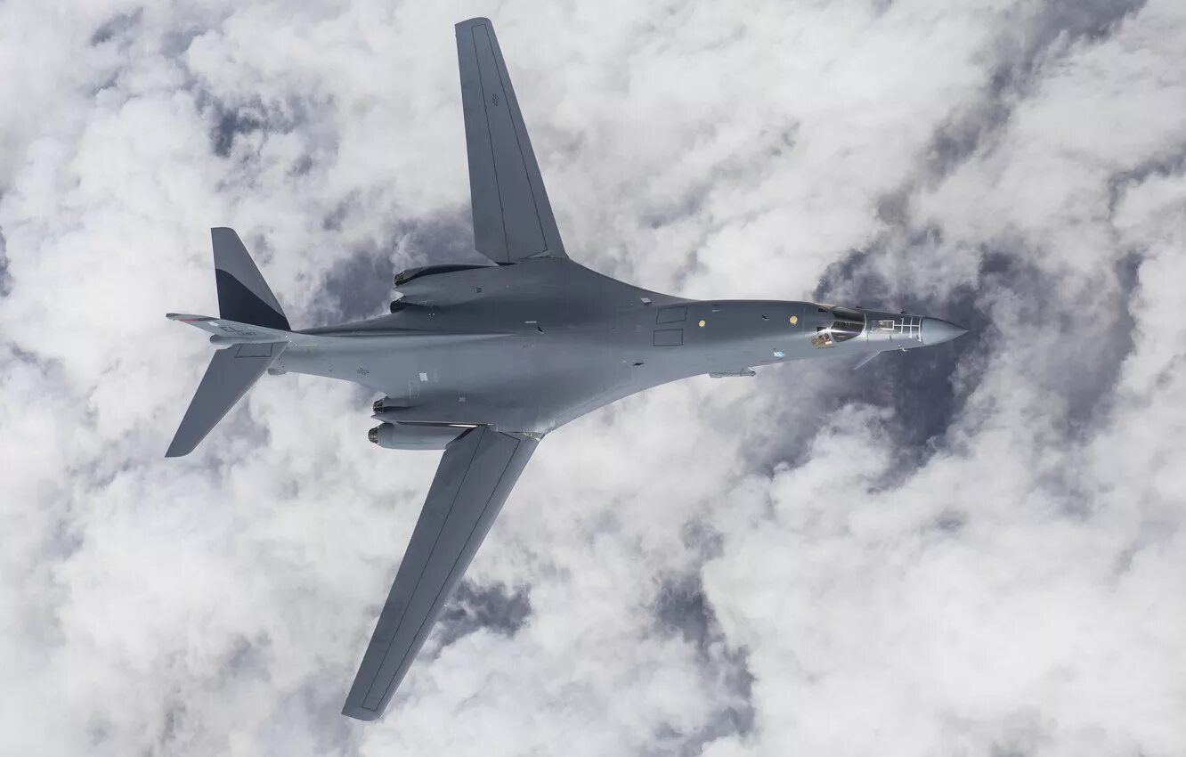 ВВС США B-1b Lancer. Rockwell b-1 Lancer ВВС США. Стратегические бомбардировщики ВВС США B-1b. Rockwell b-1b Lancer.