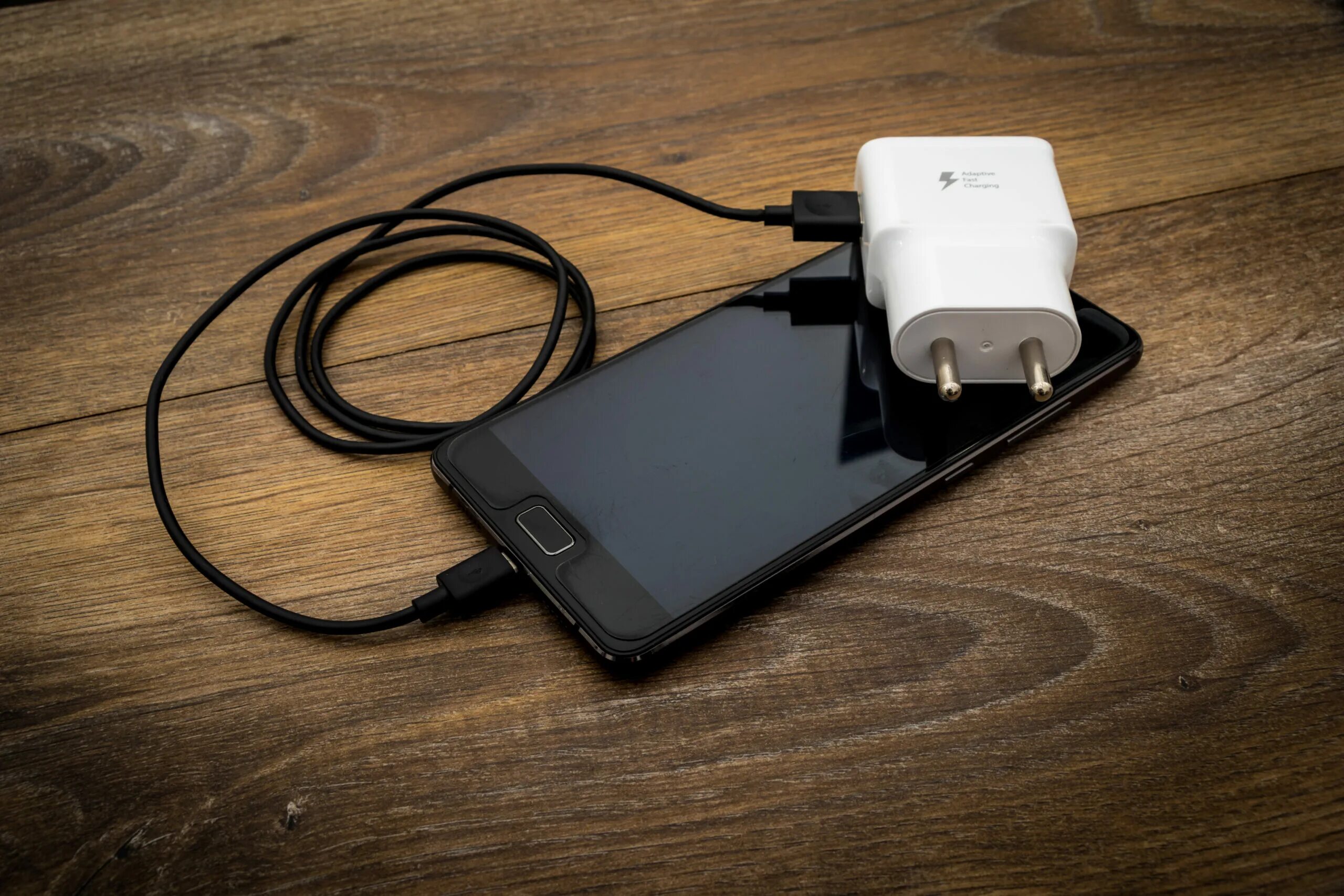 Переносная зарядка для ноутбука asus. Сетевой зарядник. Power bank 20000 mah. Зарядник для мобильника. Bj 19 повербанк.