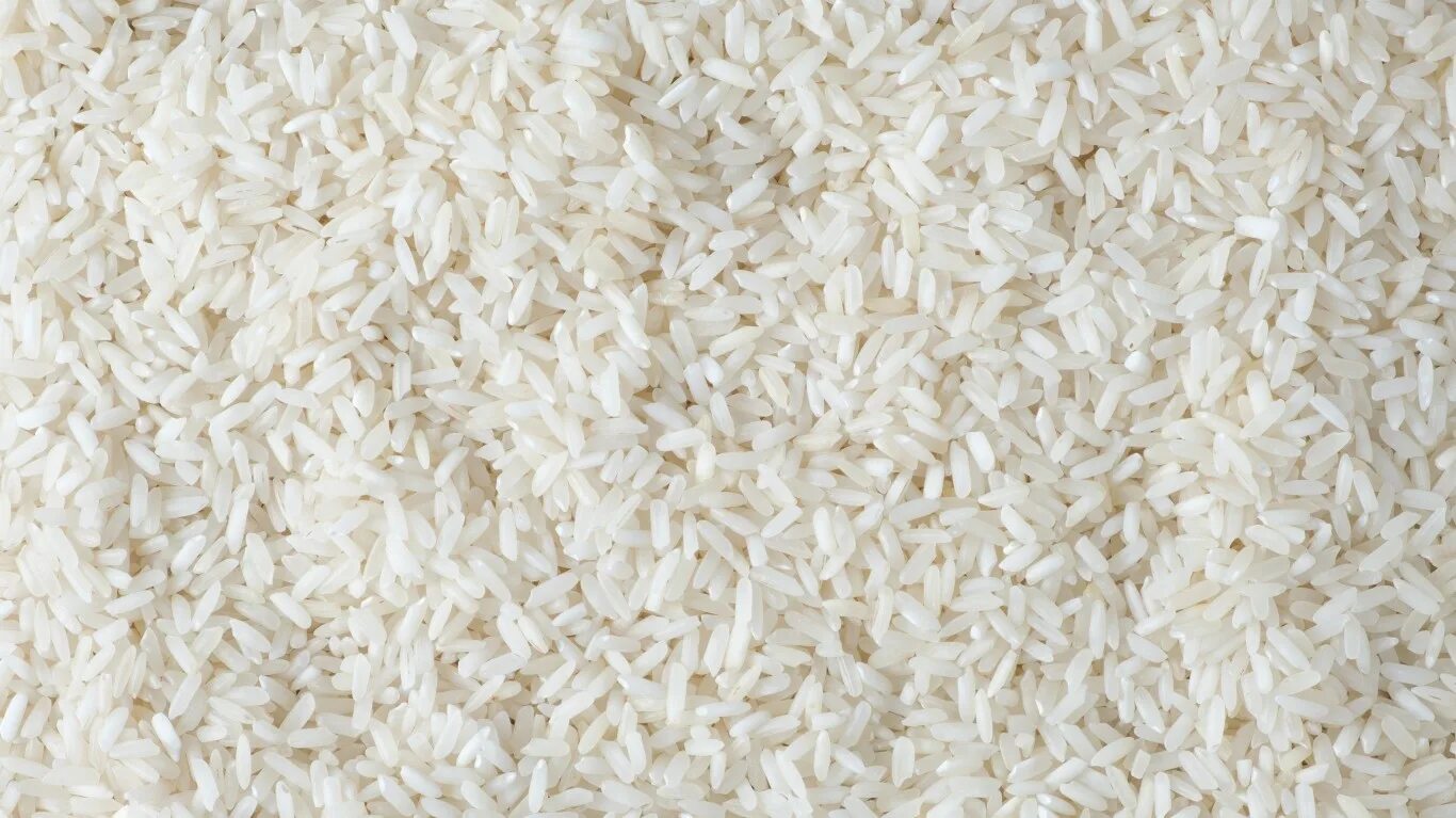 Many rice. Белый рис. Рис на белом фоне. Палочки рисовые на белом фоне. Фон из риса.