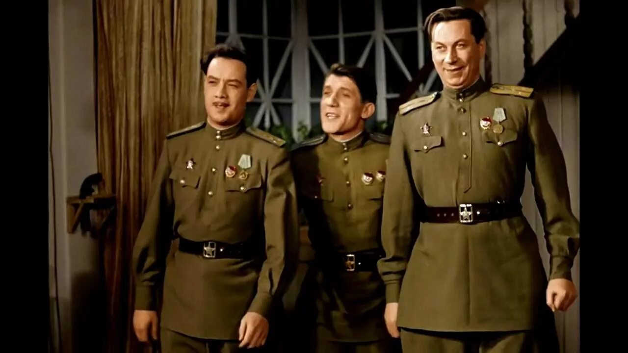 Песня из кинофильма небесный тихоход. Небесный тихоход фильм 1945. василий меркурьев небесный тихоход. семён тимошенко небесный тихоход. крючков небесный тихоход.